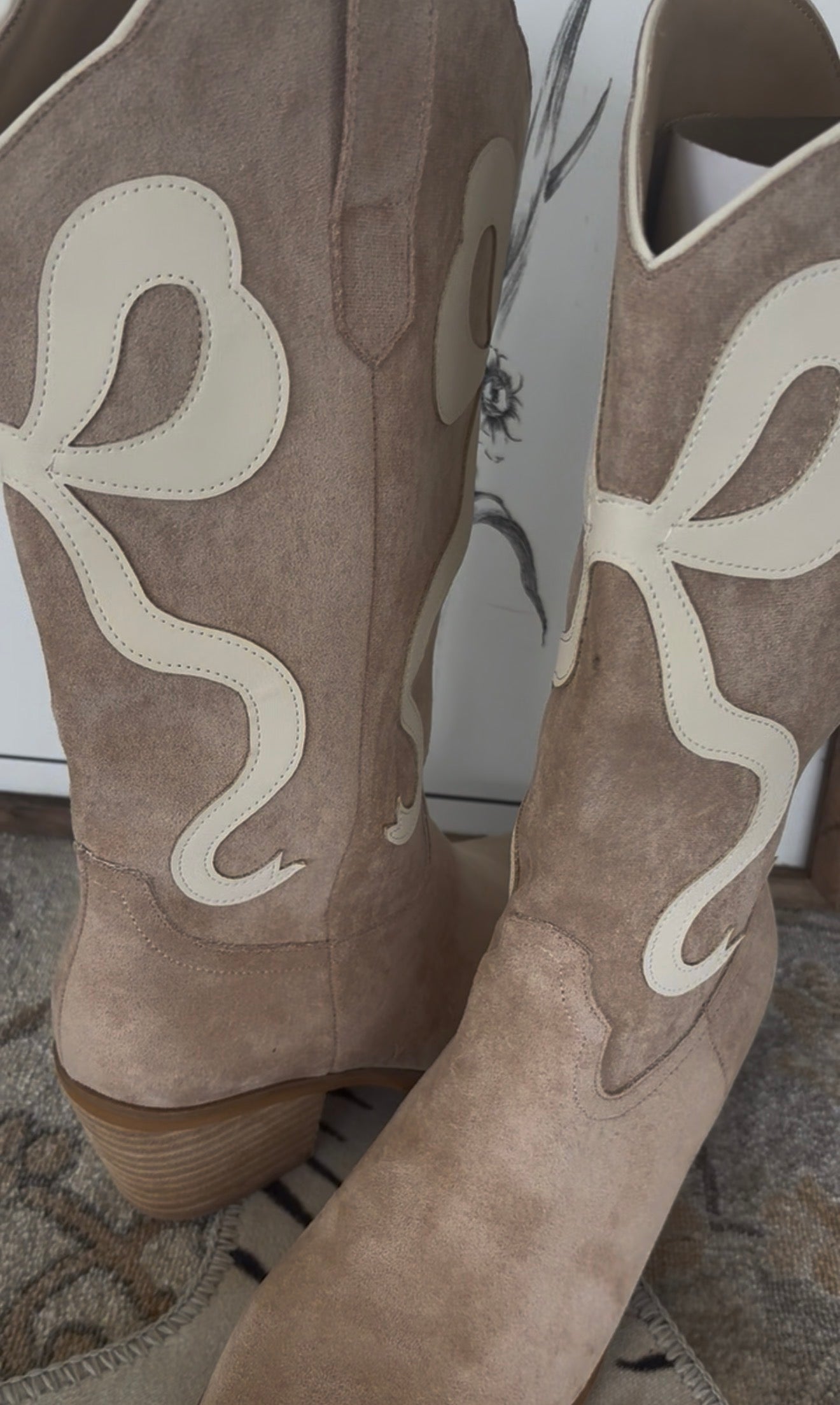 Queen Bow Boots