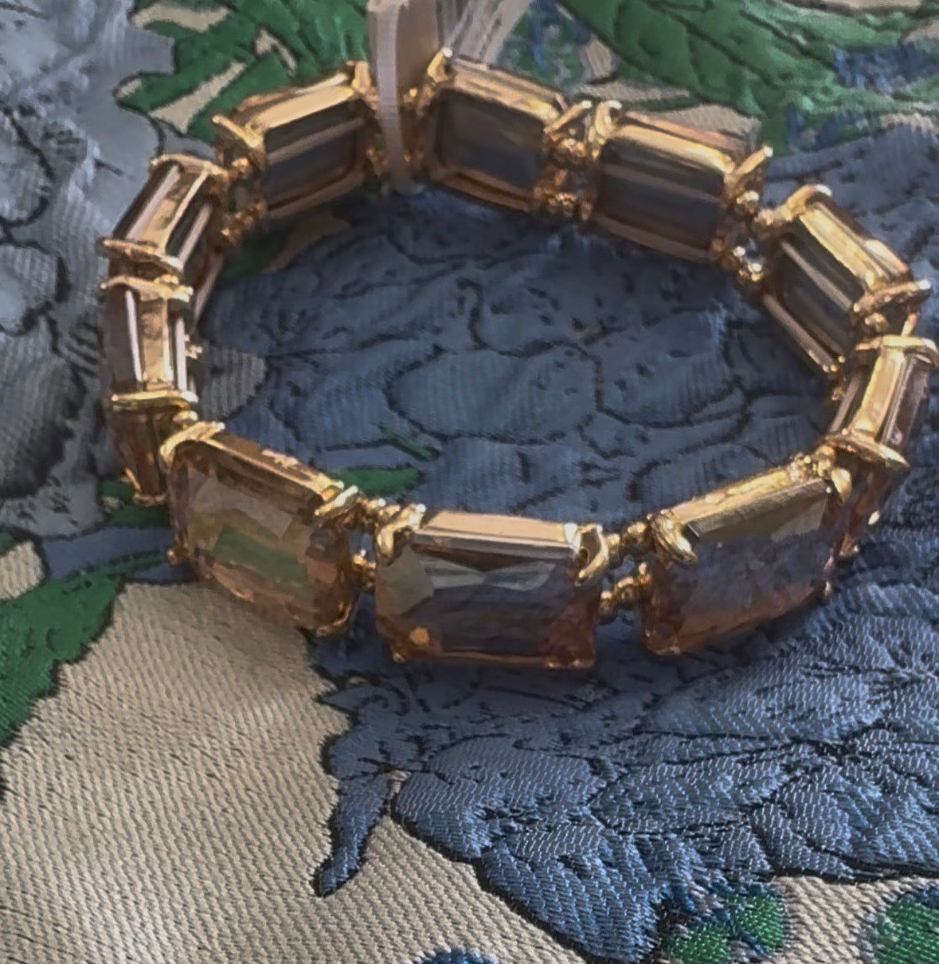 Fancy Free Stretch Bracelet Gold