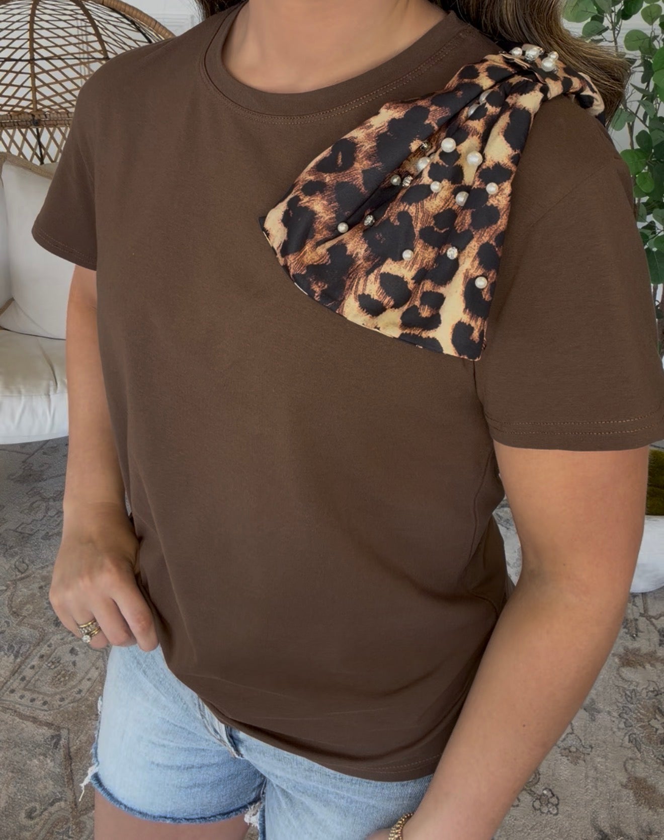 Brown Tee DEAL