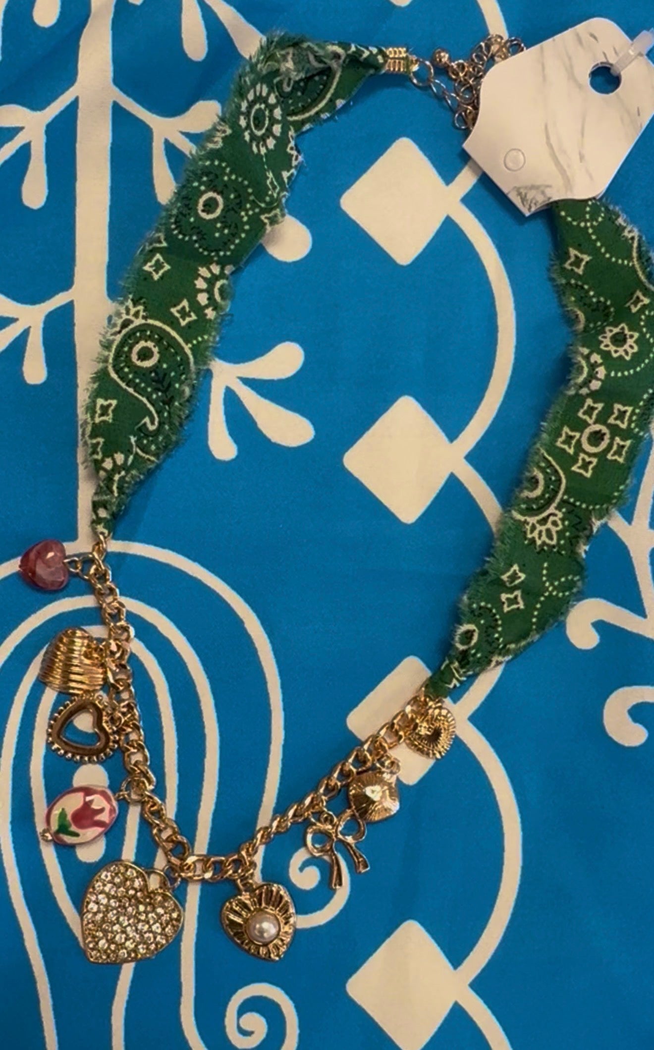 SCARF CHARM NECKLACE