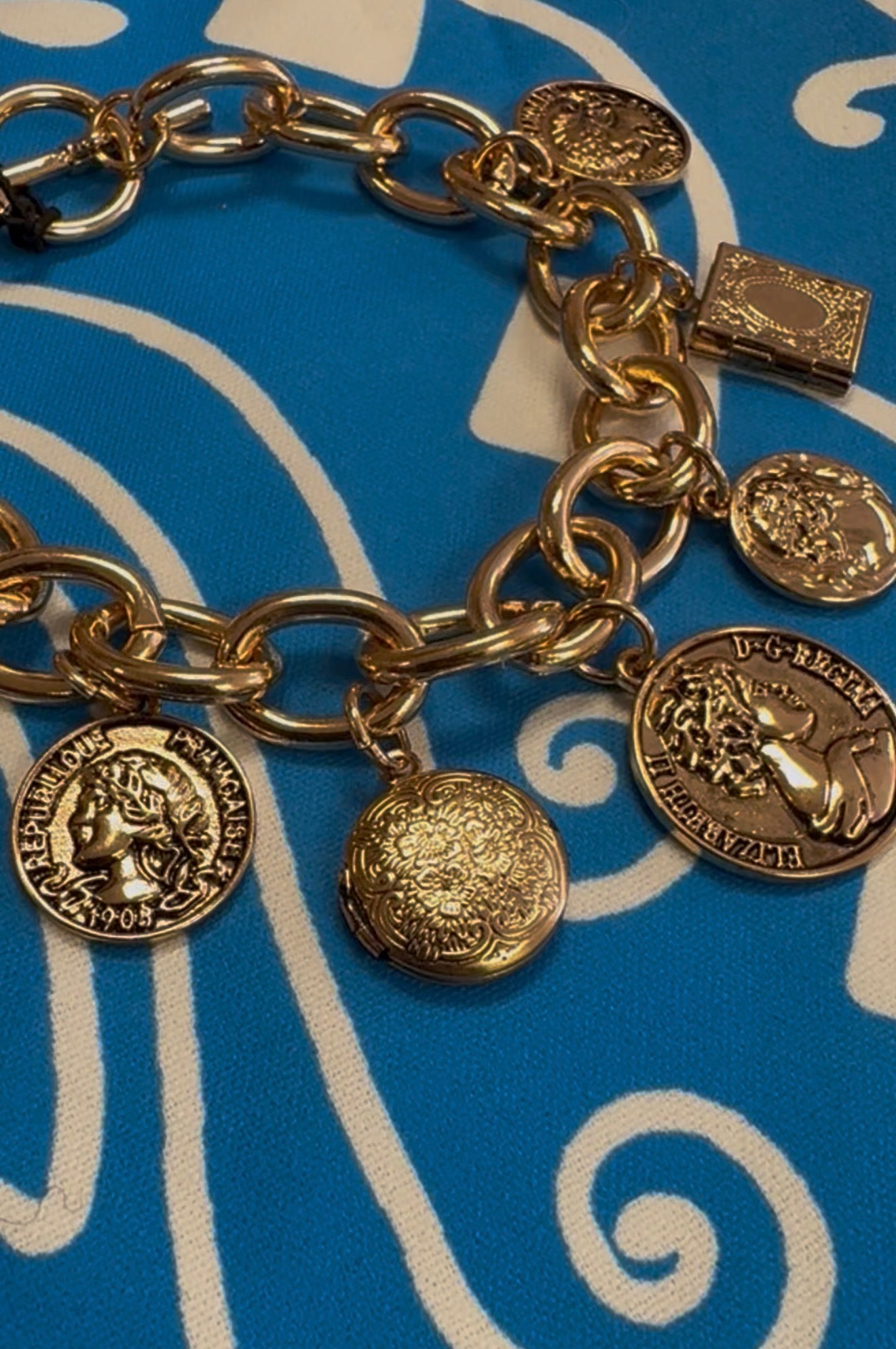GOLD COIN BRACELET